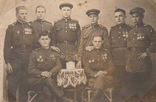 Ткаченко Александр Петрович с боевыми товарищами 